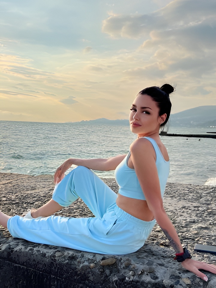 Индивидуалка Майя, доступна для личного знакомства от 5000 руб