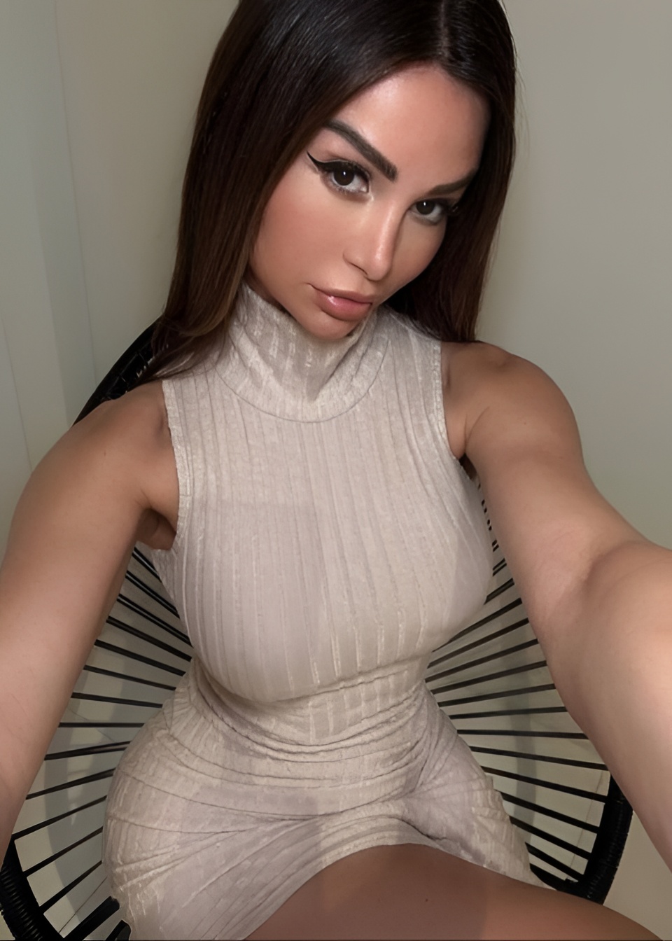 Дина привлекательная девушка из Спасск-рязанский цена от 8000 руб